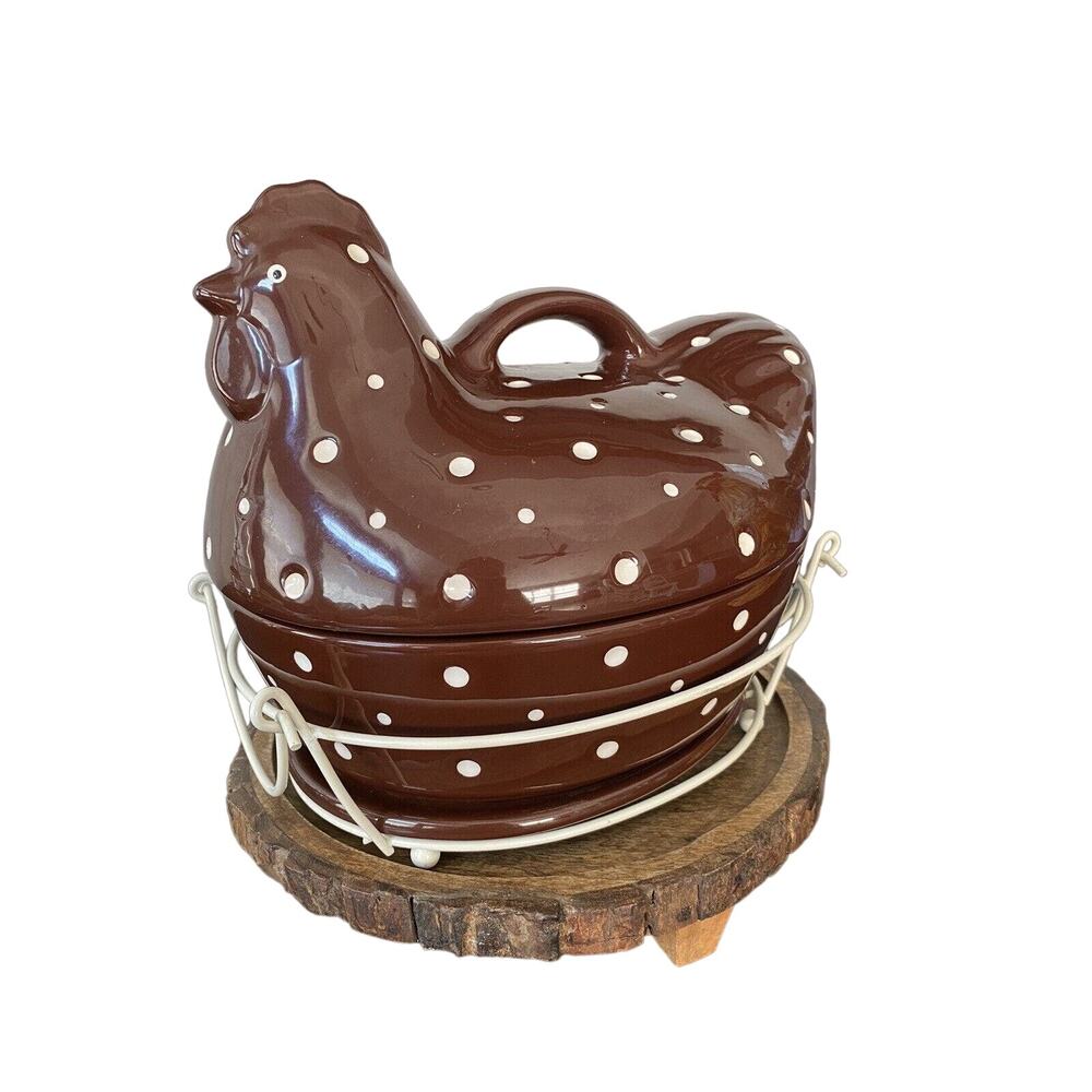 Temp-Tations by Tara POLKA DOT 2.0 QT CHICKEN/HEN CASSEROLE